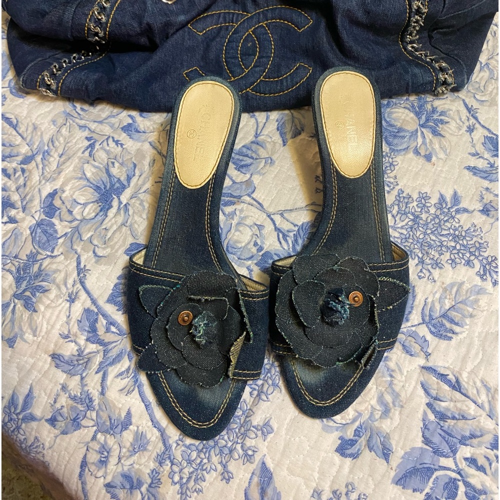 Chanel denim shoes with camellia size 39 40
